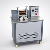 Kunststoff-Pelletiermaschine Mini Desktop Zweiwalzenmühle 80mm Walze PE PP PVC Compound-Misch- und Granuliergerät Labor CE ISO