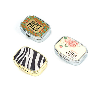 Manufacturer Wholesale OEM Customization Square 2 Grid Small Metal Portable Simple Pill Box Creative Candy Box