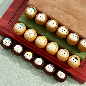 จี้ตุ๊กตาคาสเน็ตการ์ตูนไม้ ของตกแต่งมือถือ DIY สุดสร้างสรรค์ ของขวัญสำหรับตกแต่งบ้าน สำนักงาน รถยนต์ - Product Image 1