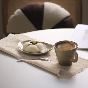 Serviette en lin 100% faite à la main, brodée et lavée à la pierre, inspirée de la nature, avec bordure brute pour la maison ou un mariage, recyclée - Product Image 4