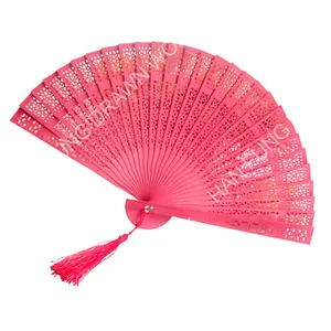 Großhandel chinesische Sandelholz kunden spezifische Farbe Falten Holz Hand Fan für Hochzeits geschenk