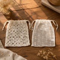 Sac à cordon en crochet ajouré, pochette en maille tricotée à la main en fil de coton, sac cadeau en dentelle florale pour bijoux et cosmétiques