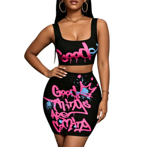 Ensemble streetwear pour femmes, haut court et jupe imprimés noir et rose, tenue deux pièces, mode printemps-été - Product Image 3
