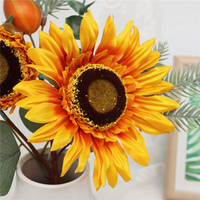 Tige de tournesol artificielle, fleur d'automne artificielle avec eucalyptus pour la décoration de table de Noël, directement de l'usine
