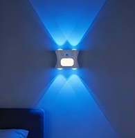 Applique murale LED magnétique RGB double face avec éclairage haut et bas, télécommande, lumière changeante de couleur pour extérieur et intérieur, pour porche et couloir