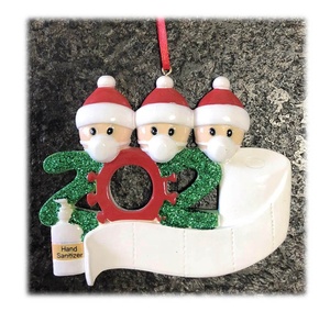 Al por mayor personalizado 2020 cuarentena resina cabeza de familia Navidad artesanía - Product Image 4