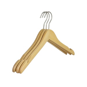 <span class=keywords><strong>Uniqlo</strong></span>'s style naturally high quality fashion clothing wooden suspension fast clothing stores - Product Image 4