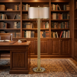 Lampadaire en métal de luxe en laiton AK avec base ronde en laiton fini au meilleur prix en Inde pour décor de fêtes/décor de chambre - Product Image 1