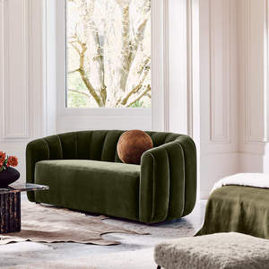Divano a Due Posti in Velluto Verde Scuro Stile Vintage, Forma Curva, Arredamento di Lusso per Soggiorno e Appartamento - Product Image 1