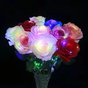 結婚式の花嫁のブーケパーティーの装飾英国のためのLEDライト付き人工バラの花