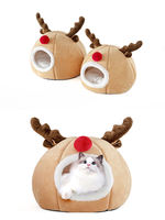 Happy Light Eco-Friendly Solid Christmas Reindeer Cat House Indoor Playing Winter Plush 100% Cotton Polyester-Filled Cats Beds