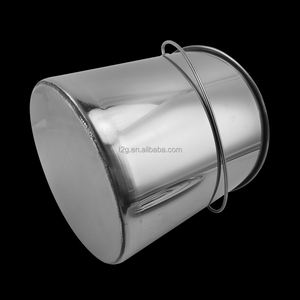 Cubo de Acero Inoxidable con Tapa, Diseño Moderno para Uso en la Cocina - Product Image 5
