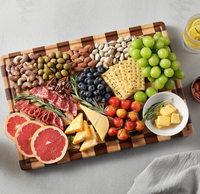 Grande planche à découper en bois massif à grain croisé avec poignée intégrée pour la cuisine, idéale pour la viande et les fruits