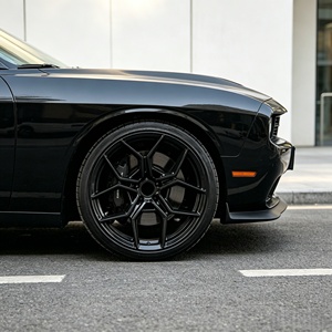 Jantes forgées Bku 5x115 personnalisées pour Dodge Charger Challenger <span class=keywords><strong>SRT</strong></span> <span class=keywords><strong>Hellcat</strong></span> 20 21 22 pouces concaves noires brillantes de course - Product Image 3