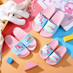 Confortevole PVC plastica stampata Logo <span class=keywords><strong>casa</strong></span> pantofole <span class=keywords><strong>per</strong></span> bambini scarpe Indoor antiscivolo bambini neonate ragazzi pantofole unicorno nuovo - Product Image 2