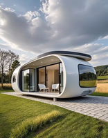 Maison capsule préfabriquée avec intérieur de luxe pour complexe de glamping