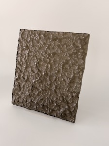 Verre décoratif texturé à motif de pierre concassée, verre artistique gaufré pour la décoration des cloisons et des portes intérieures - Product Image 1