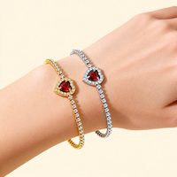 Bracelets en acier inoxydable avec pendentif ovale en forme de cœur rouge, bracelet tennis en zircon anti-ternissement, bijoux tendance pour femmes, cadeau de la Saint-Valentin