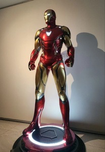 Estatua de Iron Man MK85 de tamaño real, figura de Ironman de resina de Marvel a tamaño real, decoración para el hogar, escultura de superhéroe de fibra de vidrio para exhibición. - Product Image 1