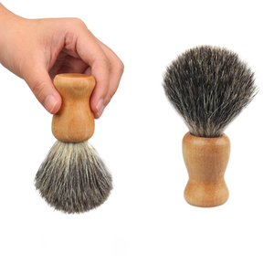 Brosse à barbe de luxe personnalisée avec logo, poils doux véganes, outil de <span class=keywords><strong>rasage</strong></span> en bois pour la marque de soins pour hommes - Product Image 2