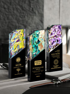 नए डिजाइन स्टार क्रिस्टल ट्रॉफी रंगीन कस्टटॉम स्पोर्ट्स ट्रॉफी पुरस्कार थोक ग्लास ट्रॉफी - Product Image 5