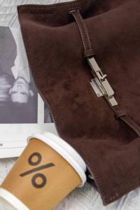 Sac à main bandoulière en daim vintage de luxe léger pour l'automne, l'hiver et l'été, fermeture éclair, haute qualité - Product Image 4