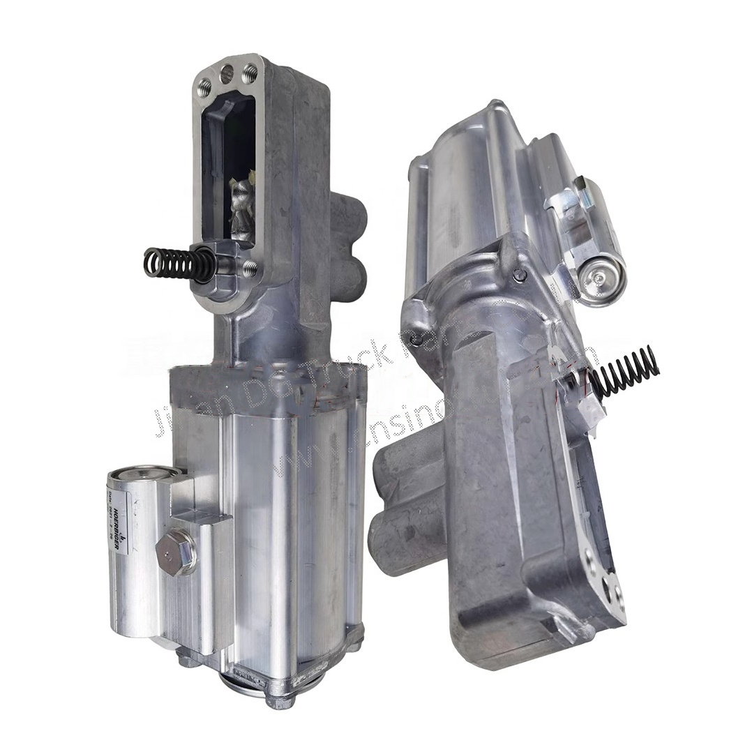 サバジ Amazon.com: Genuine Spark Plug Cap Assy (Boot) GX160 GX200