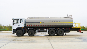 Camion-citerne multifonctionnel Dongfeng Huashen 8X4 Euro 6 à moteur diesel, 25000L, pour chantiers de construction - Article populaire - Product Image 5