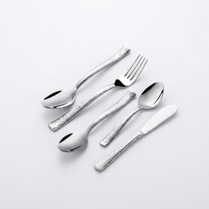 Vente en gros à prix réduit de couverts en nickel argenté avec poignée au design gaufré fait à la main Ensemble de couverts à l'aspect unique et moderne - Product Image 1
