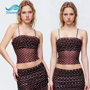 Haut court personnalisé pour femme, style décontracté, doux et épicé, classique, basique, minimaliste, mode loungewear, toutes tailles disponibles - Product Image 1