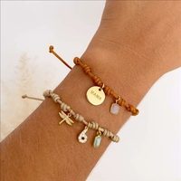 Pulsera de Cuerda Trenzada con Colgante de Dijes de Corazón y Flecha en Chapado de Oro de Moda