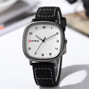 Montre pour homme, cadran carré, chiffres arabes, montre à quartz, bracelet en cuir, minimaliste, cadeau pour étudiant, vente en gros - Product Image 2