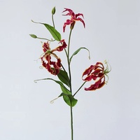 H1020 Künstliche Blumen Gloriosa Lilien Flammenlilien Heimdekoration Floristik-Arrangements Fotografie-Requisiten Dekorative Artikel