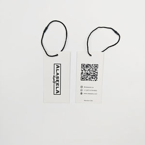 Étiquettes cadeaux en papier écologiques sur mesure, finition gaufrée, logo personnalisé, conception gratuite, couleurs blanc et noir pour jeans - Product Image 5