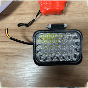 New cimc HOWO ô tô <span class=keywords><strong>led</strong></span> làm việc đèn vuông xe tải nhẹ Lũ lụt cho offroad Máy kéo & Trailer đèn kỹ thuật - Product Image 5