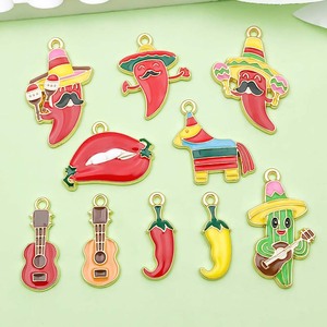Colgante de aleación con temática de dibujos animados de la serie de música mexicana, accesorios de joyería DIY para pulseras y collares, dijes unisex para fiestas - Product Image 5