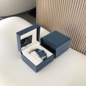 Boîte de montre individuelle en similicuir bleu foncé pour homme, anti-poussière, avec couvercle rabattable, en stock, vente en gros - Product Image 2