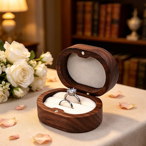 Boîte à Bague en Bois de Noyer, Organisateur de Bijoux pour Fiançailles, Mariage, Demande en Mariage, Étui Cadeau Magnétique de Luxe, Ovale à Double Fente - Product Image 6