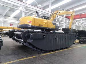 Excavadora Flotante XE220SL con Potencia Nominal de 135kW para la Eliminación de Vegetación Acuática y Trabajos de Conservación de Aguas - Product Image 1