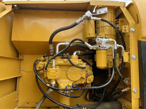 Pelleteuse sur chenilles d'occasion 20 tonnes Japon Caterpillar Cat 320 d'occasion à vendre - Product Image 4