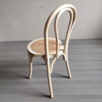 Sonnet empilable chaises d'hôtel en bois chaises de mariage pour événements de fête chaise en bois courbé blanc lavé en rotin