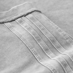 T-shirt décontracté sportif côtelé avec détails de bordure Para Hombre T-shirt épais à épaules tombantes lavé à l'acide - Product Image 4