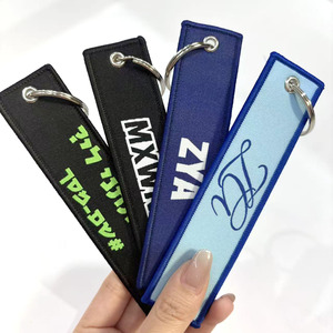 Étiquette de bagage personnalisée colorée et lumineuse avec porte-clés pour événement, cadeau, logo personnalisé, étiquette tissée tendance et populaire - Product Image 1