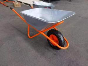 WB6418 Heavy Duty Metal Garden Wheelbarrow with <strong>150kg</strong> Load Capacity and Pneumatic Flat Free <strong>Wheel</strong> Hand Cart for Farms &amp; Gardens - Product Image 5