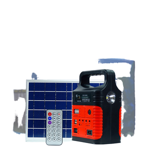Sistema de energía de iones de litio portátil de 4000mAh integrado con panel <span class=keywords><strong>solar</strong></span> de 10W PWM controlador linterna altavoz para campamento en casa - Product Image 1