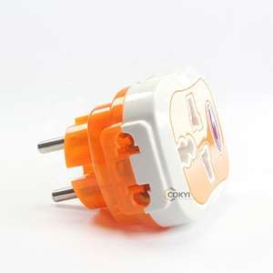 Adaptateur universel COKYI CY-882 Russie UE vers le monde entier 250W 16A Prise avec prise CE pour ABS+Cuivre pour voyage compact - Product Image 4