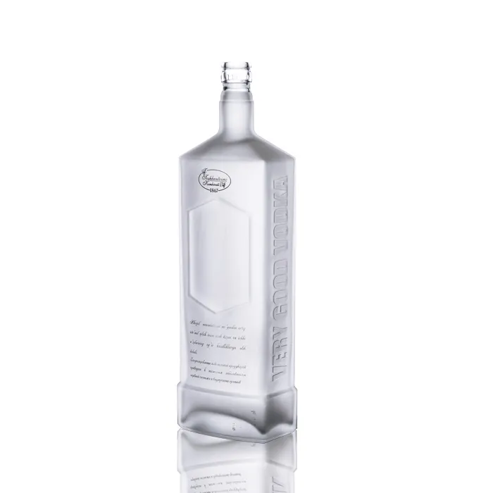 Distillatore glassato Premium Spirits bottiglia di vetro Vodka 1L