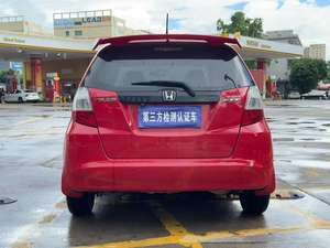 Honda Fit <span class=keywords><strong>2008</strong></span> Usata, 1.3L <span class=keywords><strong>Automatica</strong></span>, Guida a Sinistra, Interni Scuri, Pneumatici R15, Sedili in Tessuto, Risparmio Carburante, Portapacchi in Metallo, Fari LED - Product Image 5