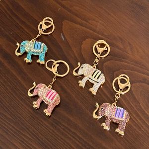 Lucky Llavero de <span class=keywords><strong>Elefante</strong></span> 3D Esmaltado con Incrustaciones de Diamantes de Imitación Coloridos, Colgante para Coche, Adorno Metálico para Bolso, Pequeño <span class=keywords><strong>Regalo</strong></span>, Venta al por Mayor - Product Image 2
