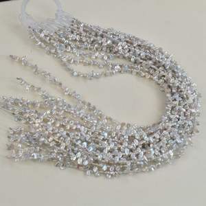 Colliers en perles d'eau douce naturelles de forme baroque, petites pétales argentées bleues, perles dispersées, bijoux semi-finis avec couleur blanche - Product Image 4